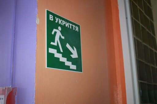 У Снятині планують реконструкцію укриттів у двох школах.