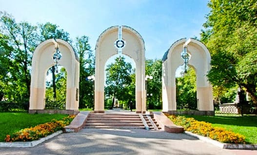 Сквер на вулиці Гурика