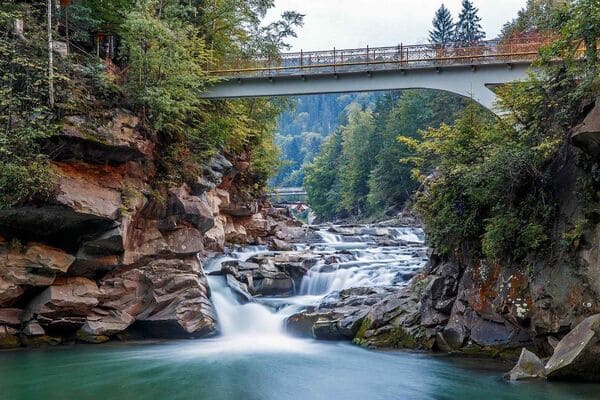 Коли найкраще відвідувати водоспади