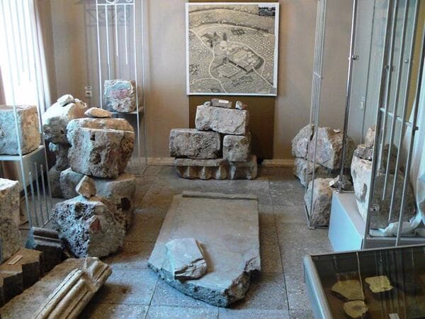 Музей історії Давнього Галича й Митрополичі палати