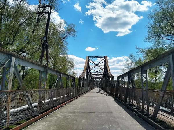 Старий залізничний (залізний) міст в Галичі
