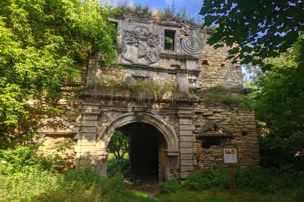 Чернелицький замок
